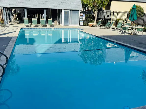 18550 Hatteras St Unit 115, Tarzana, CA 91356