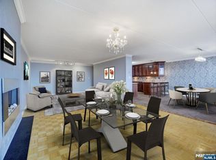 250 Gorge Rd APT 16D, Cliffside Park, NJ 07010