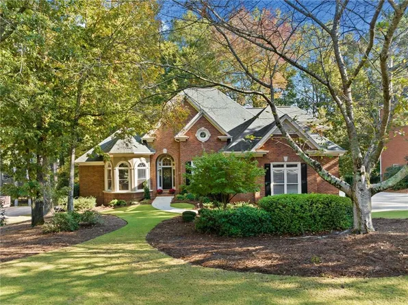 1115 River Laurel Dr, Suwanee, GA 30024