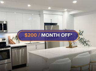 5220 Lakeshore, Burlington, ON L7L 1C6