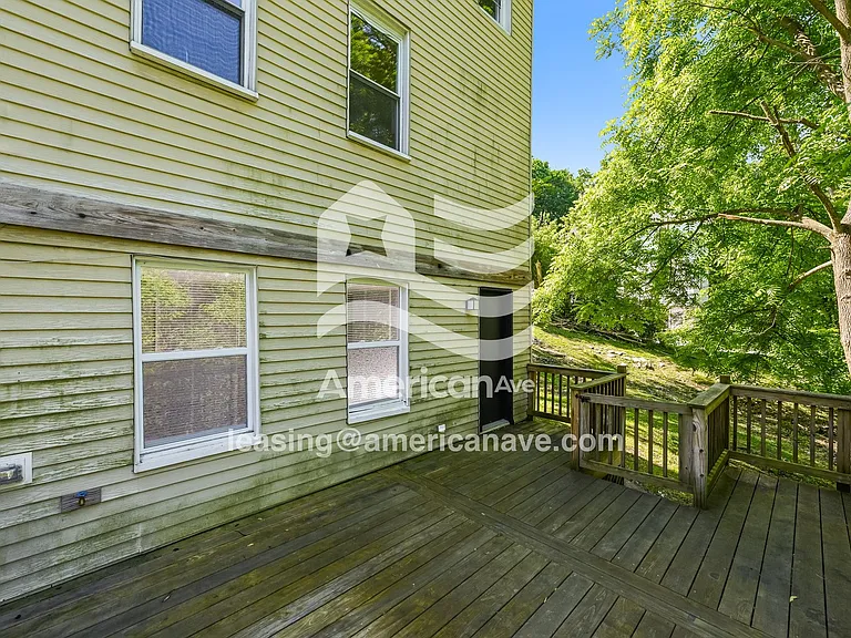 1017341_014_deck_13795165.jpg