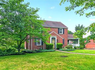 1801 Vollmer Dr, Glenshaw, PA 15116
