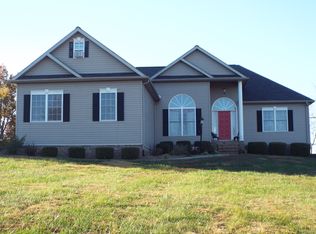 1810 Levias Rd, Marion, KY 42064