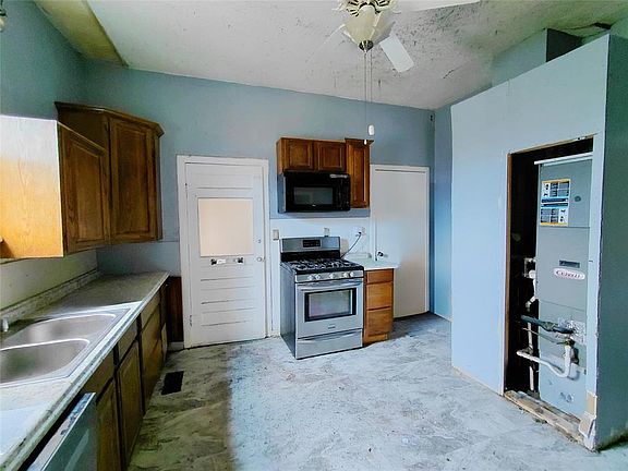5th image of 502 S 7th St
