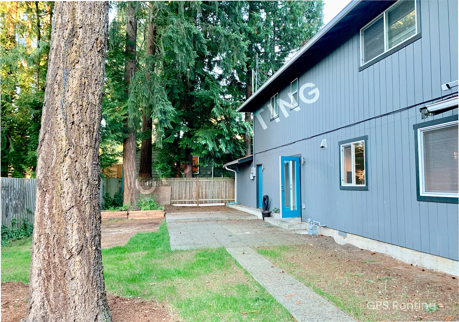 Edmonds 3bd beautifully updated home! — Photo 2