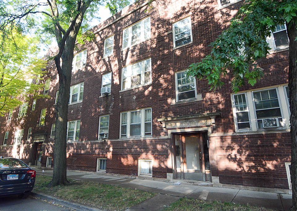 1st image of 3510 N Wolcott Ave #2