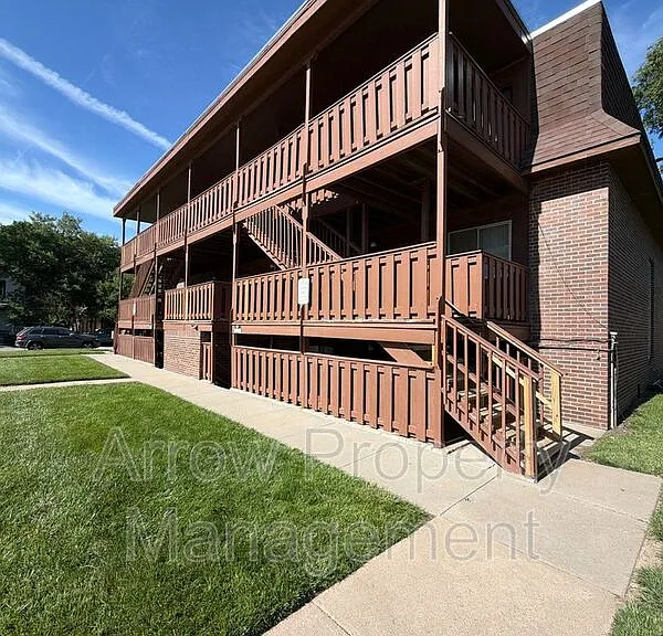 2338 Lynn St #12 — Photo 8
