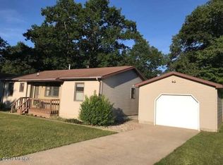 923 N Lavinia St, Ludington, MI 49431