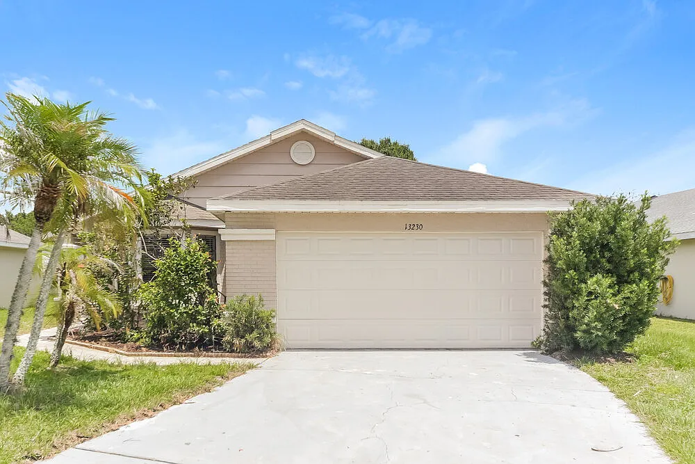 3 bed, 2.0 bath, 1597 sqft, $2,450 — Photo 1