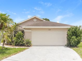 13230 Boulder Woods Cir, Orlando, FL 32824