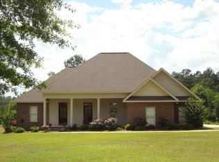 38 J C Pickering Dr, Seminary, MS 39479