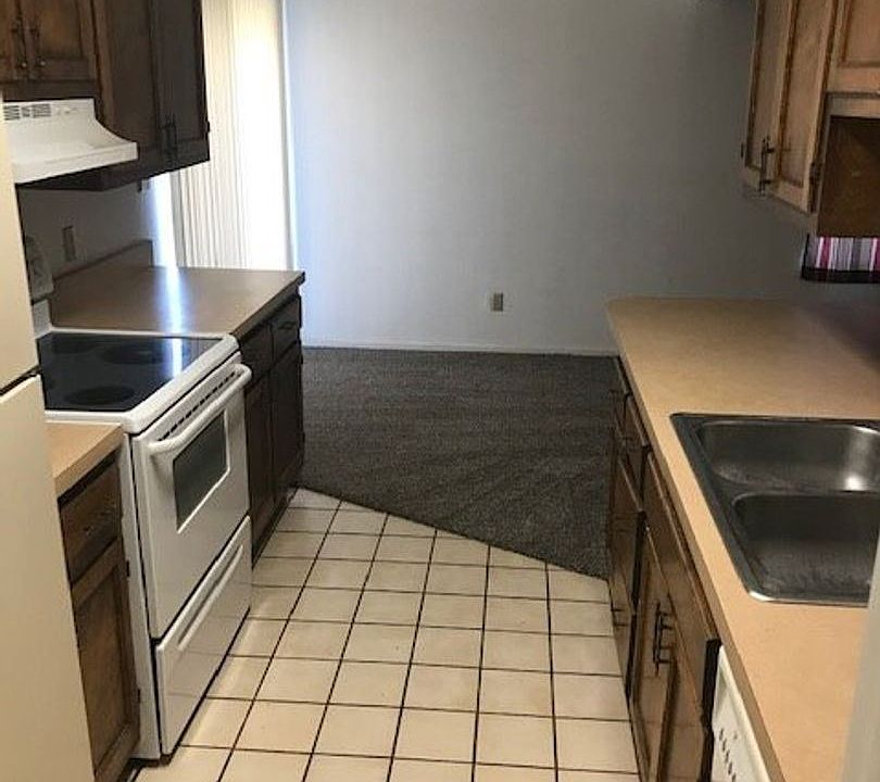 2nd image of 4009 N Grimes St