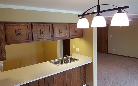 3rd image of 512 S Minerva Ave #512