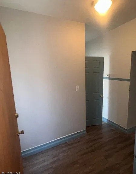 1036 North Ave — Photo 3