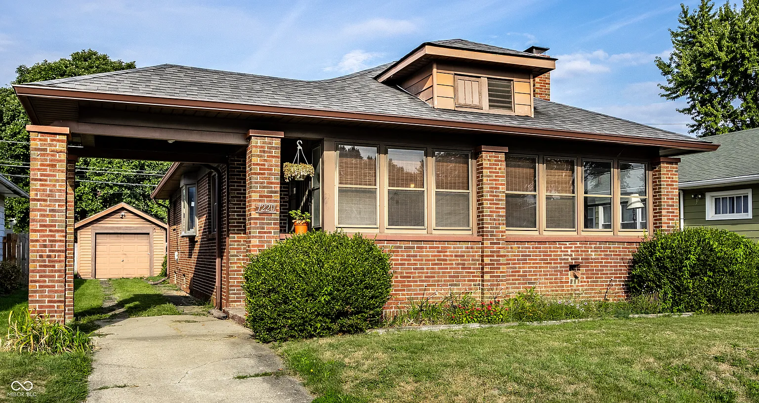 1220 N Euclid Ave photo 1