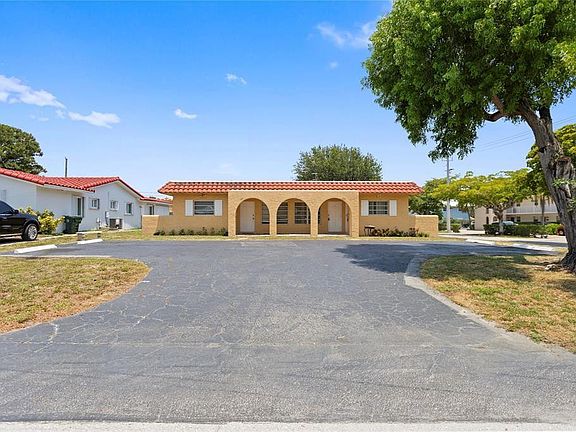 3rd image of 697 Ipswich Street