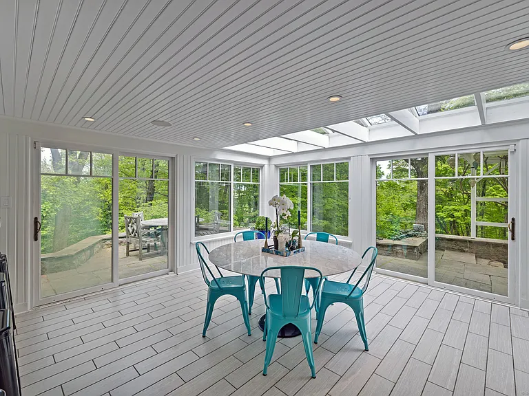 467 Laurel Rd — Photo 13