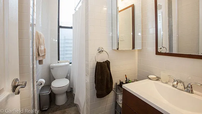 Rented by Garfield Realty  | media 11