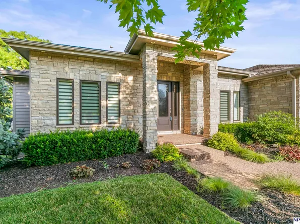 3138 N 158th Plaza Cir, Omaha, NE 68116