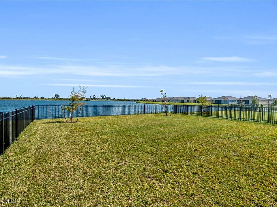 1st image of 627 Parkshore Lake Ave