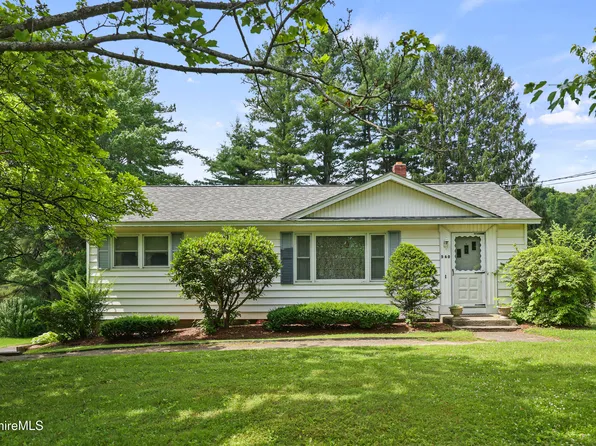 560 Crane Ave, Pittsfield, MA 01201