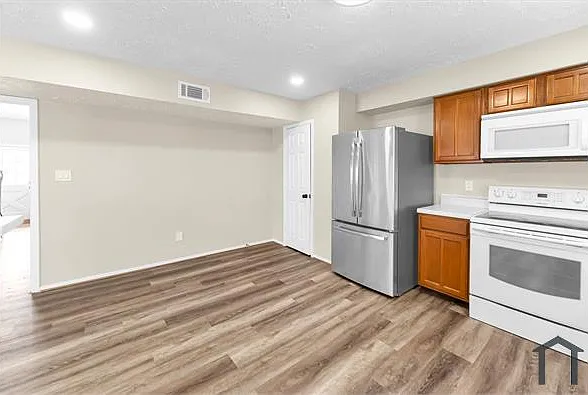 10311 Blue Oak Dr — Photo 10