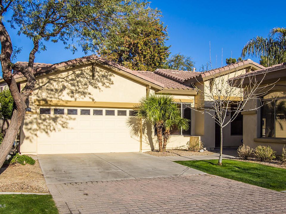 1st image of 1876 W Olive Way
