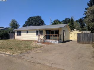 1610 Bryant Ave, Cottage Grove, OR 97424