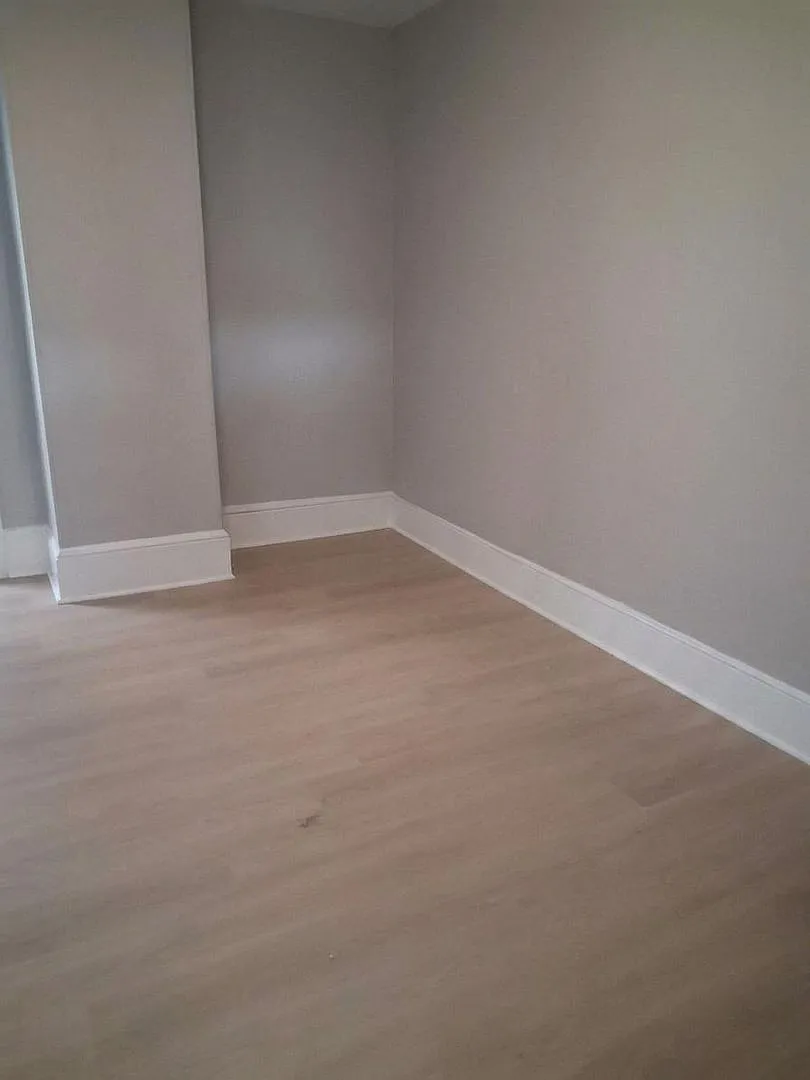 327 Market Street — Photo 3