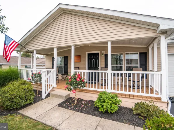 22 Middlemarch Rd, Douglassville, PA 19518