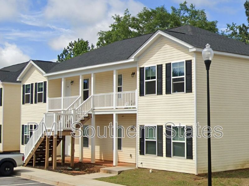 1st image of 200 Walnut Hill Dr Unit D