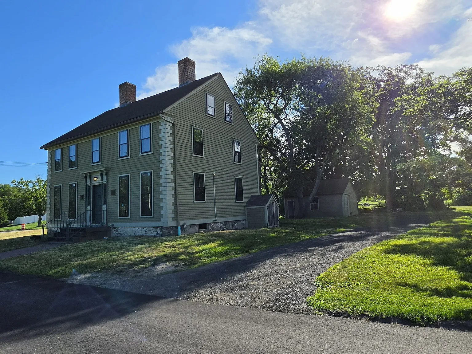 5 bed, 2544 sqft, $3,750 — Photo 4