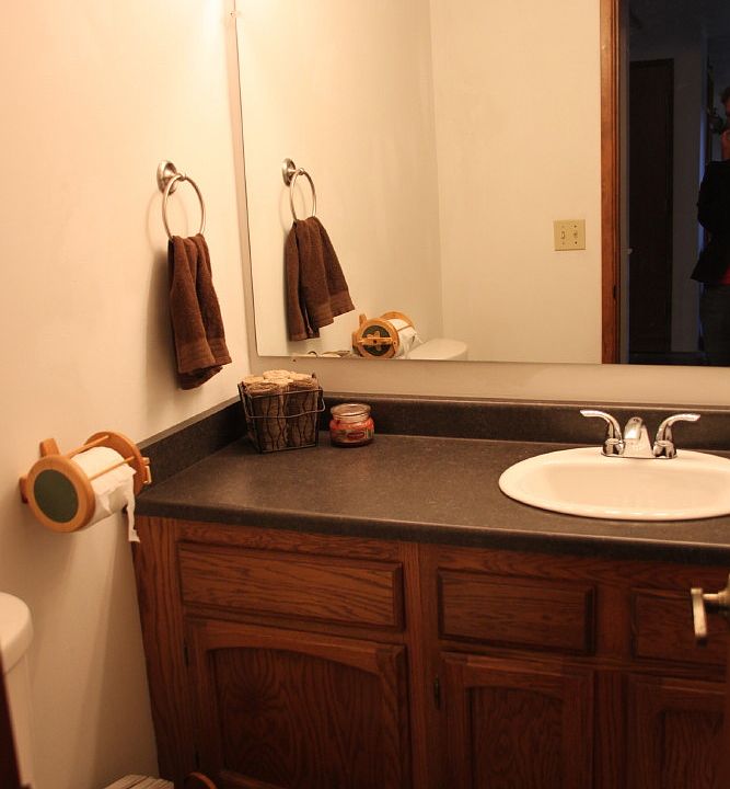 2nd image of 1054 Tamara Cir