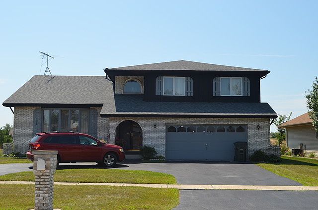 1st image of 4915 187th St
