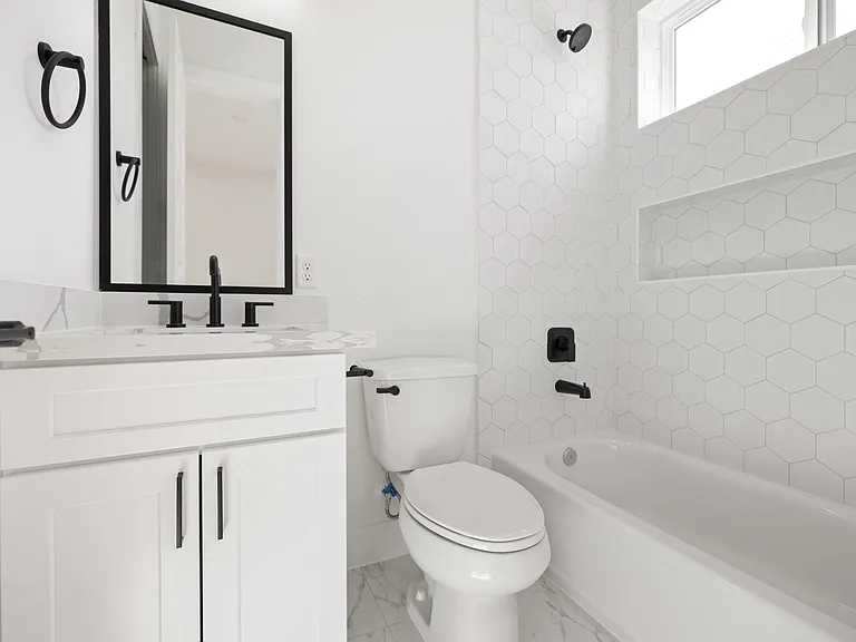 3510 Adair St — Photo 11