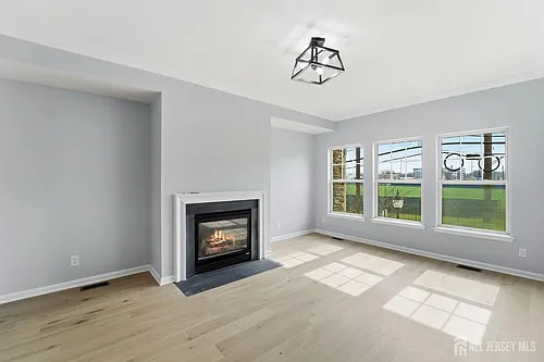 704 Green Ln Photo 1