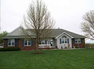 21988 Giles Rd, Gretna, NE 68028