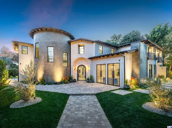 10508 Whipple St, North Hollywood, CA 91602