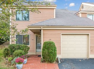 174 Ivy Hill Cres, Rye Brook, NY 10573