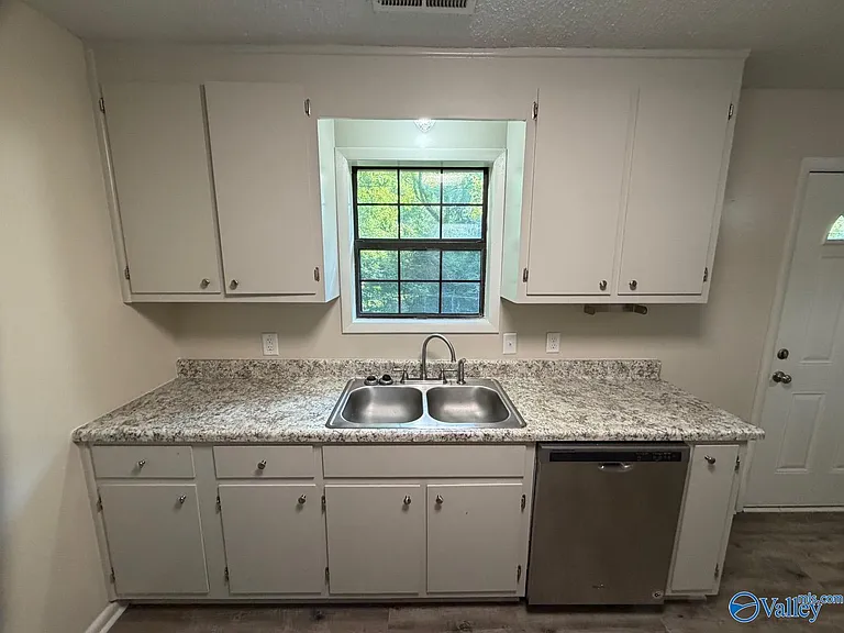 1306 Sparkman St NW — Photo 10