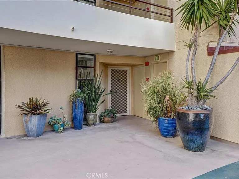 4337 Marina City Dr #149 — Photo 53