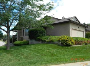 4026 Pinehurst Ct, Rapid City, SD 57702
