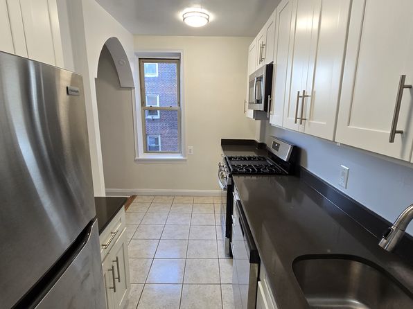 43-10 48th Ave APT 4D