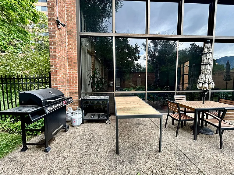 1850 Folsom St #303 — Photo 14