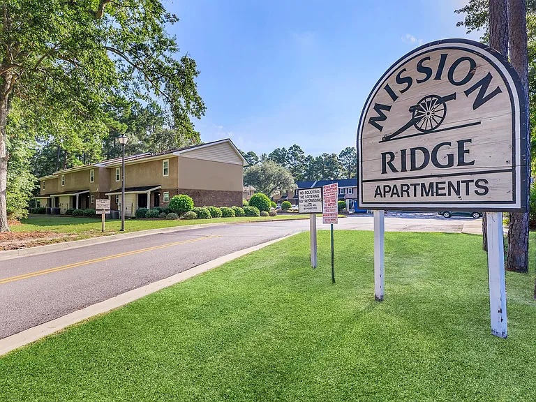 Mission Ridge Apartments — Photo 3