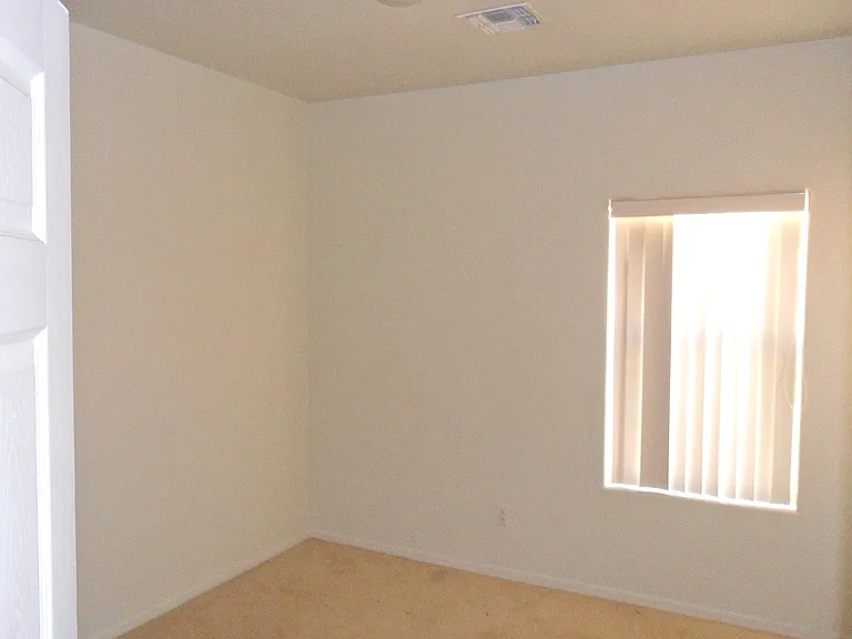 25758 W Nancy Ln — Photo 16