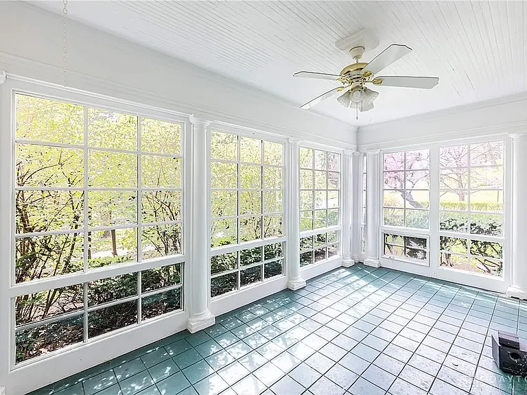 200 Squirrel Rd — Photo 4