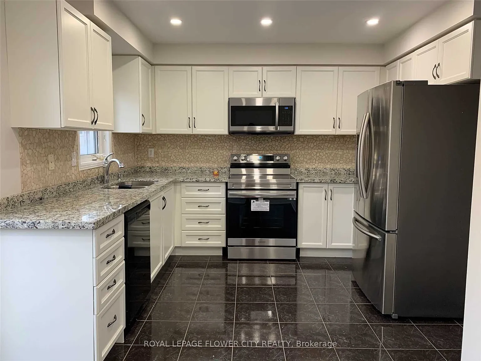 3 bed, $3,200 — Photo 3