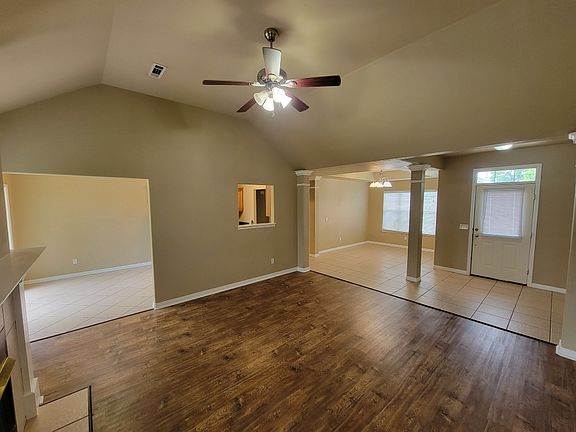 4th image of 1303 E Ken Leach Ct