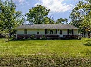 292 S Gravel Pit Rd, Decatur, IL 62522